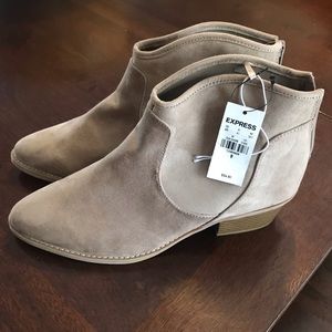 NWT! Express faux suede light tan booties